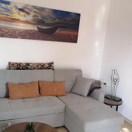 Views, Family & Private Parking In Alto Albayzin Apartment Гранада Екстериор снимка