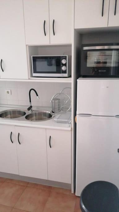 Views, Family & Private Parking In Alto Albayzin Apartment Гранада Екстериор снимка