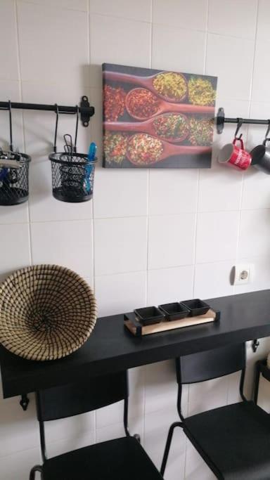 Views, Family & Private Parking In Alto Albayzin Apartment Гранада Екстериор снимка